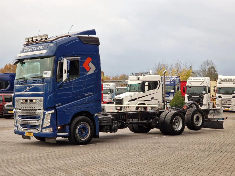 Volvo FH 13.460 Globetrotter 6x2 - Chassis - 4.90 WB - Full air - Euro 6 - VEB+ - Cab chassis truck: picture 3 Volvo FH 13.460 Globetrotter 6x2 - Chassis - 4.90 WB - Full air - Euro 6 - VEB+ - Cab chassis truck: picture 3