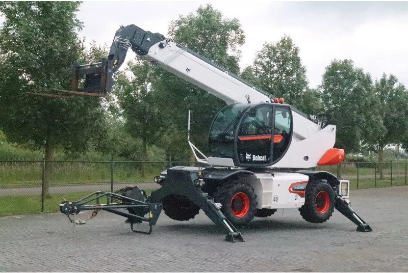 Bobcat TR 50.250 | JIB WINCH | FORKS | ELECTRICALLY OPERABLE 380V - Telescopic handler: picture 2 Bobcat TR 50.250 | JIB WINCH | FORKS | ELECTRICALLY OPERABLE 380V - Telescopic handler: picture 2
