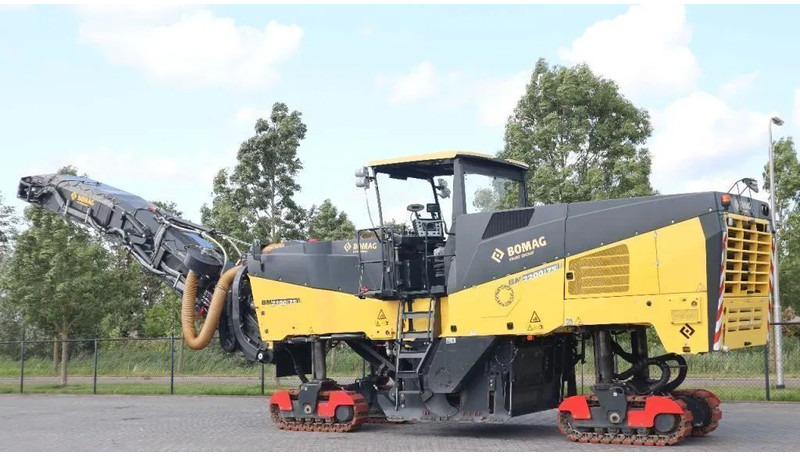 Bomag BM 2200/75 | COLD PLANER | NEW CONDITION! - Asphalt machine: picture 2 Bomag BM 2200/75 | COLD PLANER | NEW CONDITION! - Asphalt machine: picture 2