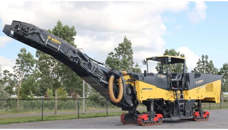 Bomag BM 2200/75 | COLD PLANER | NEW CONDITION! - Asphalt machine: picture 3 Bomag BM 2200/75 | COLD PLANER | NEW CONDITION! - Asphalt machine: picture 3