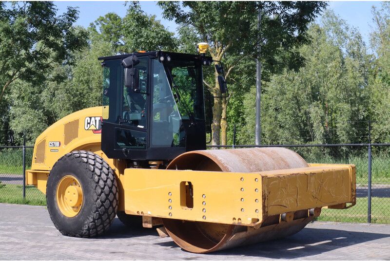Caterpillar CS78B | CS 78 B | TRIMBLE GPS | GOOD CONDITION - Roller: picture 5 Caterpillar CS78B | CS 78 B | TRIMBLE GPS | GOOD CONDITION - Roller: picture 5