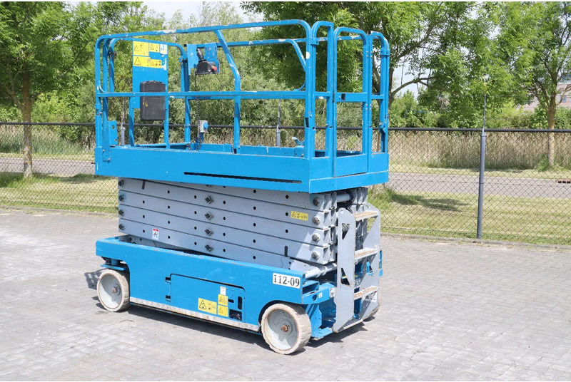 Genie GS-3246 | 12 METER | 318 KG - Scissor lift: picture 2 Genie GS-3246 | 12 METER | 318 KG - Scissor lift: picture 2