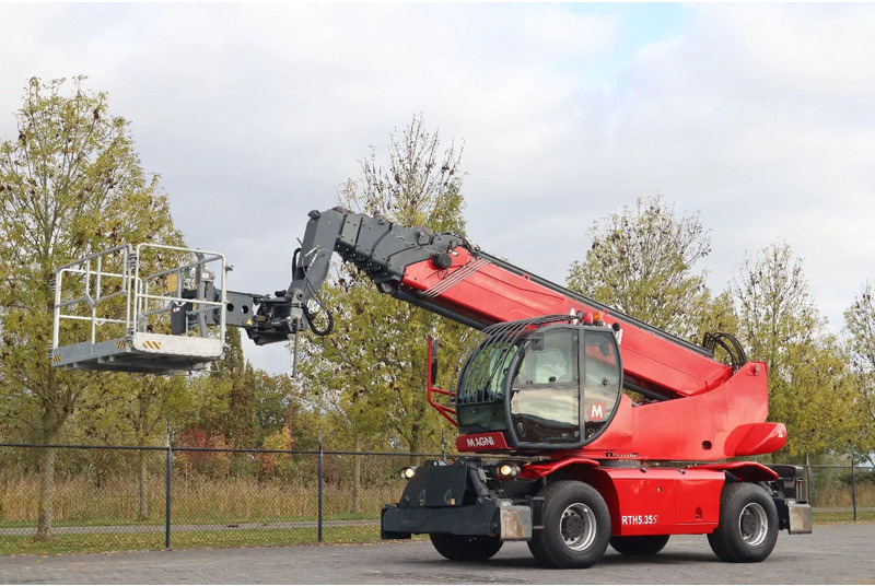 MAGNI RTH 5.35 S-M/C | WORKING PLATFORM | REMOTE | GOOD CONDITION - Telescopic handler: picture 2 MAGNI RTH 5.35 S-M/C | WORKING PLATFORM | REMOTE | GOOD CONDITION - Telescopic handler: picture 2