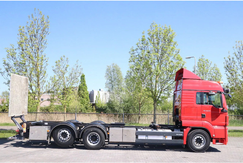 MAN TGS 26.360 | 6X2 | BDF | ONLY 80.000 KM! | EURO 5 - Cab chassis truck: picture 3 MAN TGS 26.360 | 6X2 | BDF | ONLY 80.000 KM! | EURO 5 - Cab chassis truck: picture 3