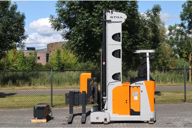 Still GX-X | REACHTRUCK | ROTATING FORKS | 4.5 METER | TRIPLEX - Reach truck: picture 1 Still GX-X | REACHTRUCK | ROTATING FORKS | 4.5 METER | TRIPLEX - Reach truck: picture 1