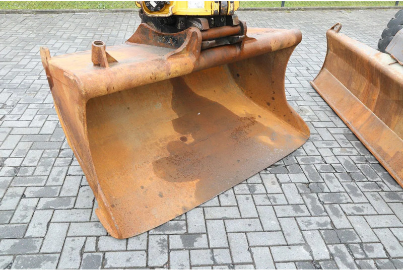 Wheel excavator Volvo EWR 150 E | ROTOTILT | BUCKET | TRAILER HYDR: picture 9
