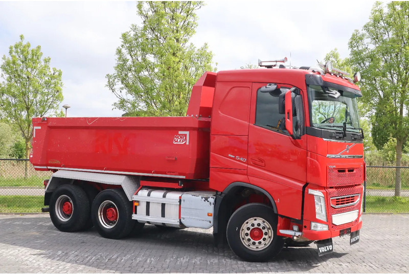 Volvo FH 540 | 6X4 | TANDEMLIFT | BIG AXLES | RETARDER | EURO 6 - Tipper: picture 3 Volvo FH 540 | 6X4 | TANDEMLIFT | BIG AXLES | RETARDER | EURO 6 - Tipper: picture 3