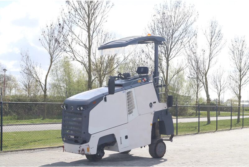 Wirtgen W60Ri | WATER SYSTEM | LOW HOURS - Asphalt machine: picture 2 Wirtgen W60Ri | WATER SYSTEM | LOW HOURS - Asphalt machine: picture 2