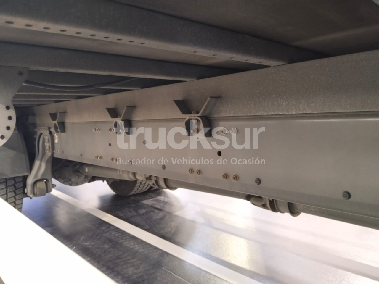 Box truck RENAULT D280.18: picture 10 Box truck RENAULT D280.18: picture 10