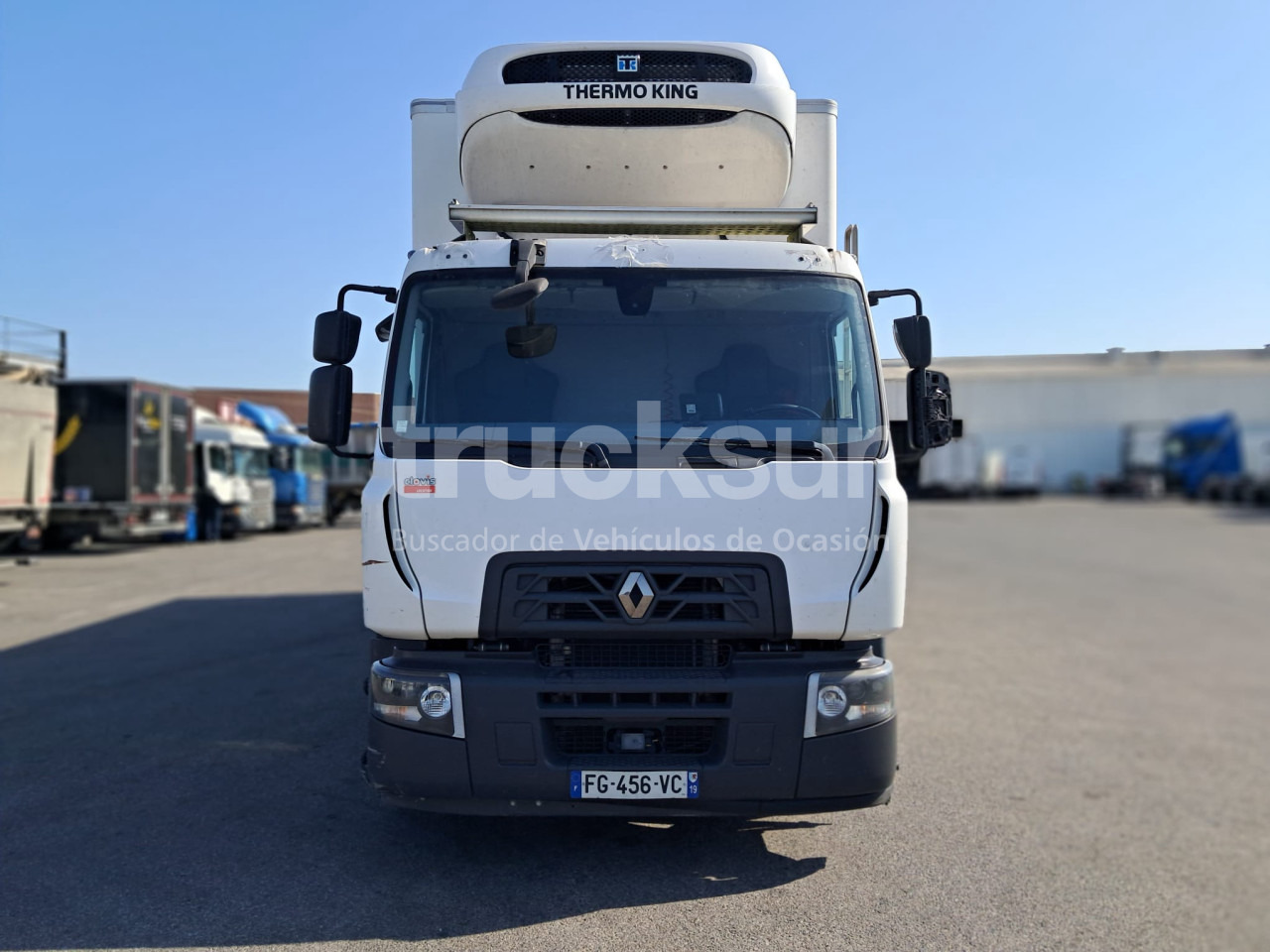 RENAULT D320.18 - Refrigerator truck: picture 5 RENAULT D320.18 - Refrigerator truck: picture 5