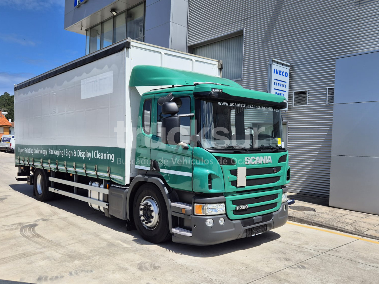SCANIA P320 - Curtainsider truck: picture 2 SCANIA P320 - Curtainsider truck: picture 2