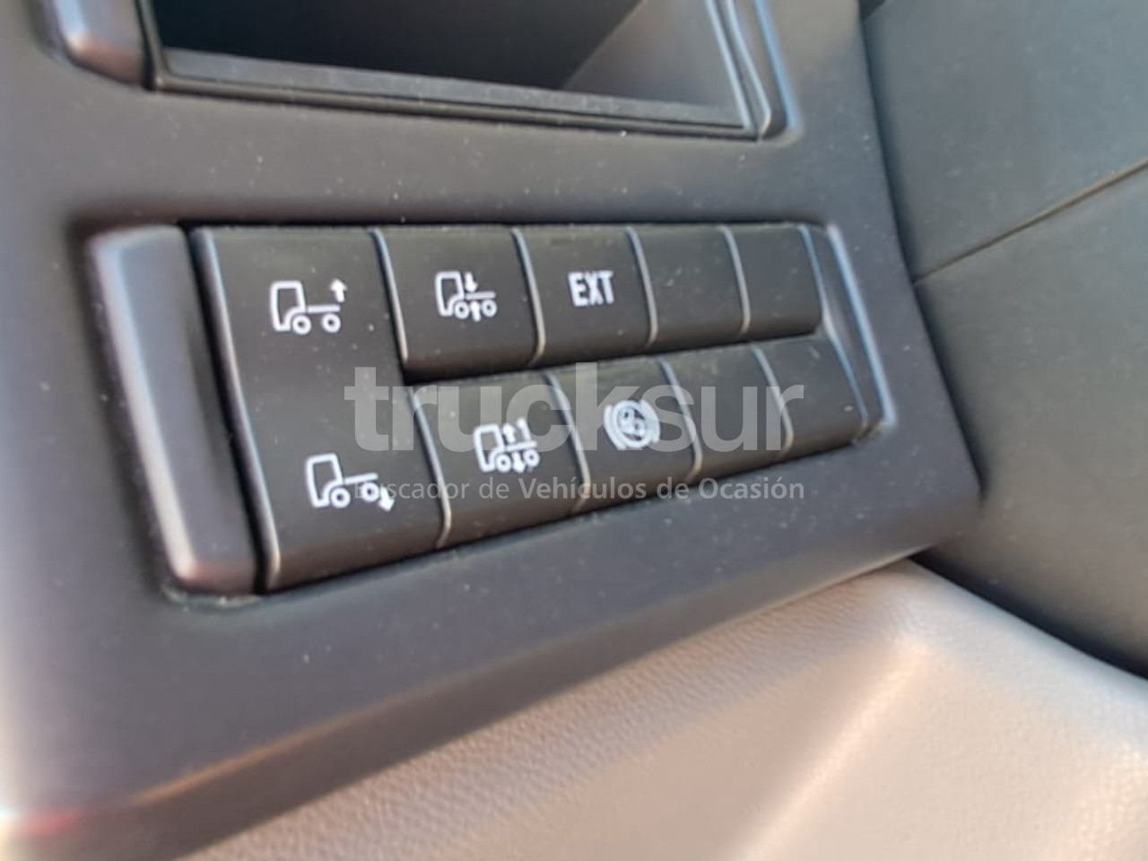 Curtainsider truck SCANIA R450.18: picture 20