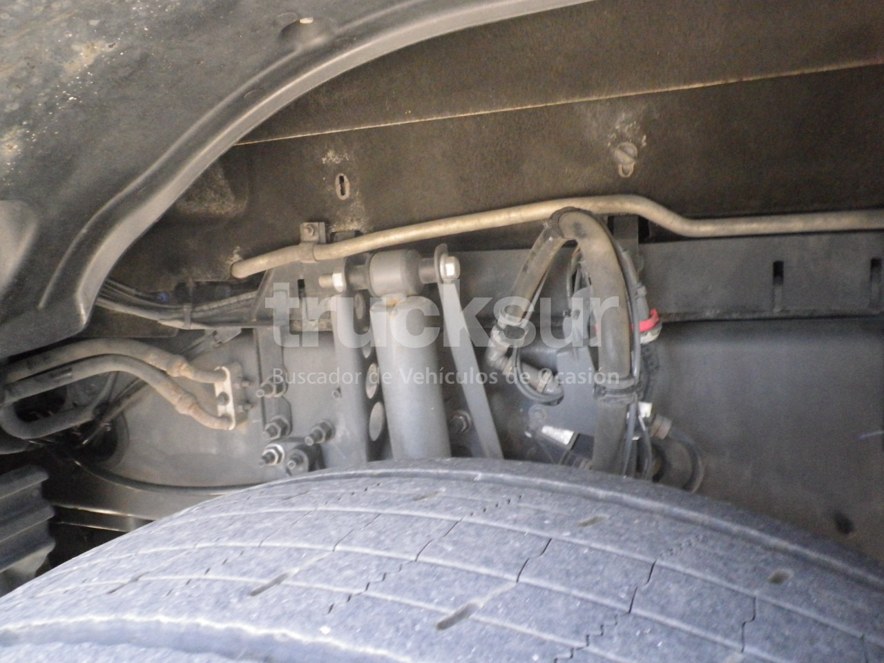Tractor unit RENAULT T480 SLEEPER CAB: picture 12