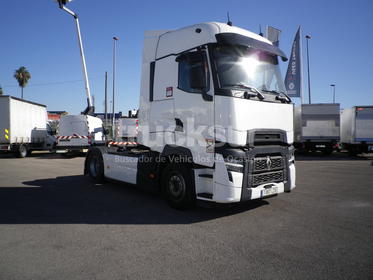 RENAULT T520 HIGH SLEEPER CAB ADR - Tractor unit: picture 3 RENAULT T520 HIGH SLEEPER CAB ADR - Tractor unit: picture 3