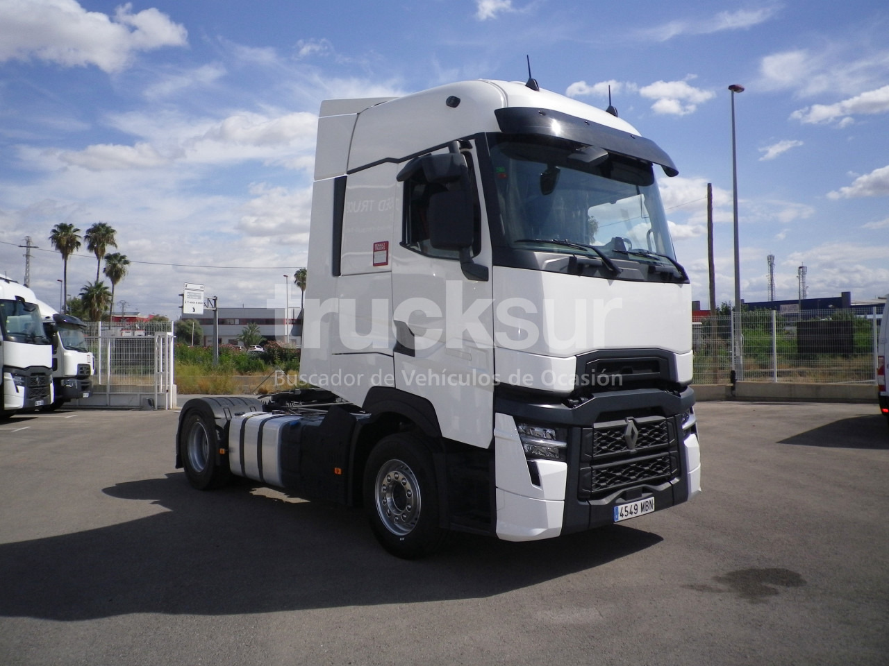 RENAULT T520 HIGH SLEEPER CAB ADR - Tractor unit: picture 3 RENAULT T520 HIGH SLEEPER CAB ADR - Tractor unit: picture 3