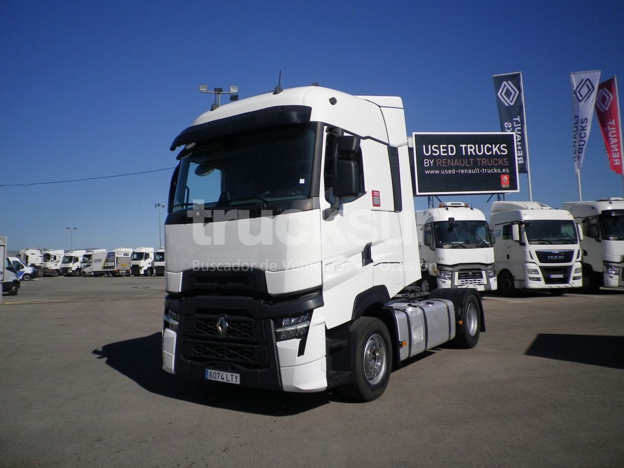 RENAULT T520 HIGH SLEEPER CAB - Tractor unit: picture 2 RENAULT T520 HIGH SLEEPER CAB - Tractor unit: picture 2
