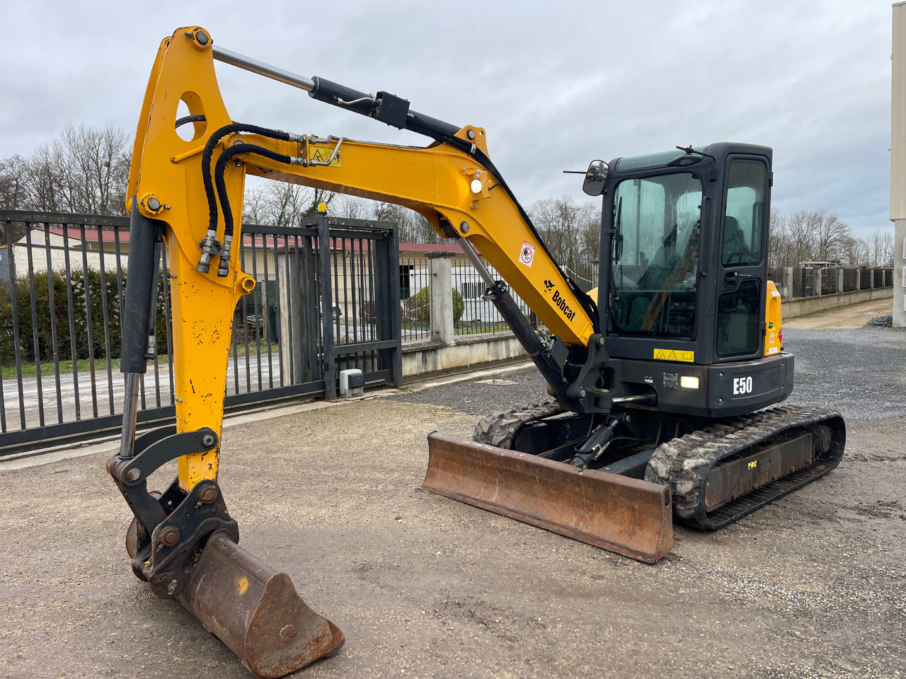 Bobcat E50 - Mini excavator: picture 2 Bobcat E50 - Mini excavator: picture 2