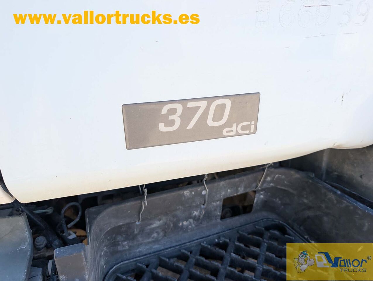 RENAULT KERAX 370 DCI - Concrete mixer: picture 5 RENAULT KERAX 370 DCI - Concrete mixer: picture 5