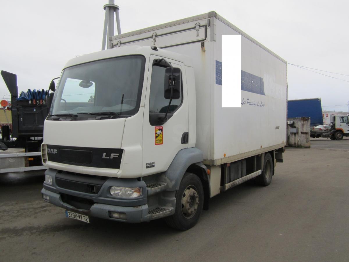 DAF LF 220 - Livestock truck: picture 1 DAF LF 220 - Livestock truck: picture 1