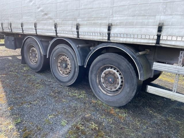 Fruehauf - Curtainsider semi-trailer: picture 3 Fruehauf - Curtainsider semi-trailer: picture 3