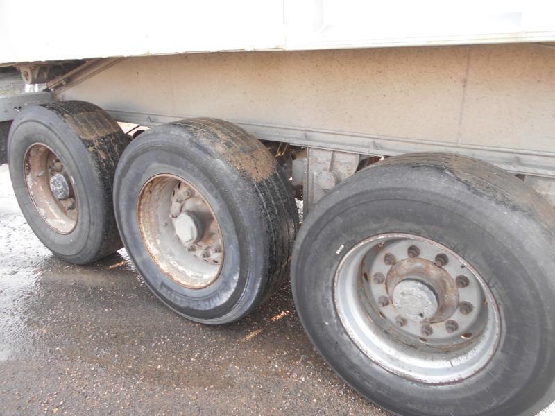 General Trailers - Tipper semi-trailer: picture 3 General Trailers - Tipper semi-trailer: picture 3