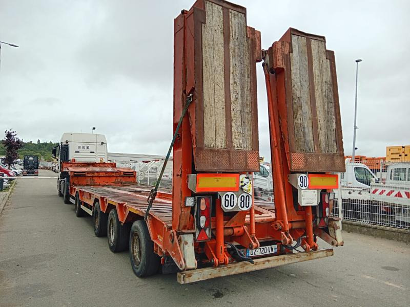Louault - Low loader semi-trailer: picture 2 Louault - Low loader semi-trailer: picture 2