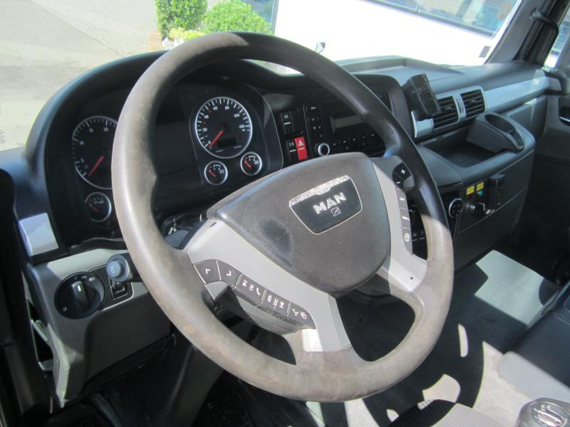 Tipper MAN TGS 33.400: picture 9