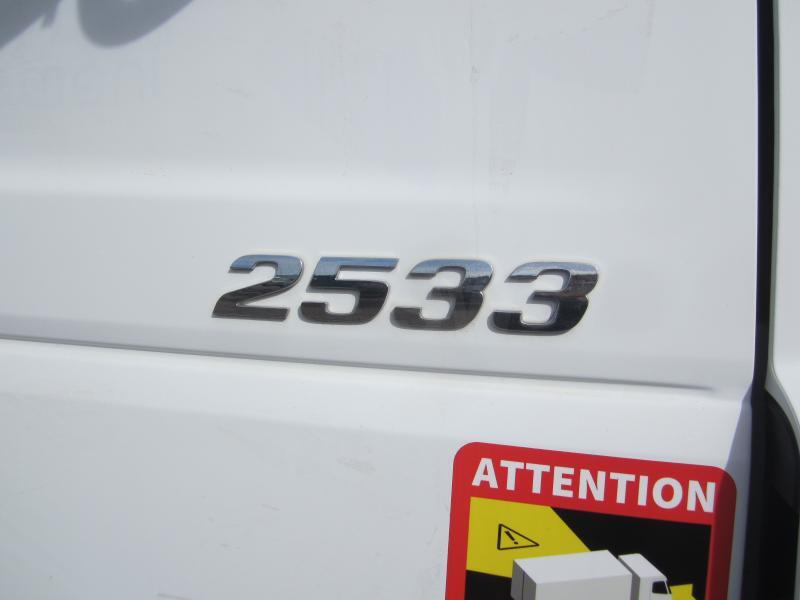Mercedes Axor 2533 - Garbage truck: picture 2 Mercedes Axor 2533 - Garbage truck: picture 2