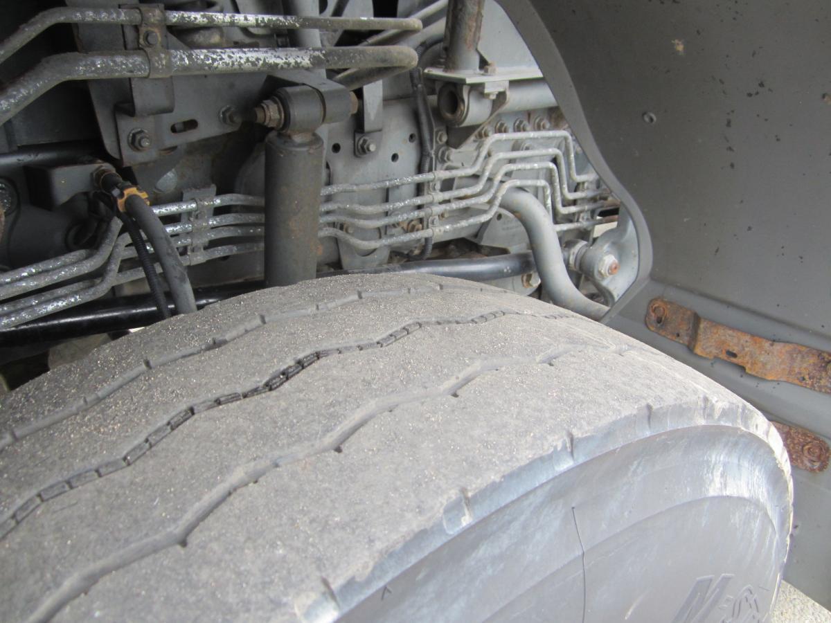 Mercedes Axor 3236 - Hook lift truck: picture 3 Mercedes Axor 3236 - Hook lift truck: picture 3