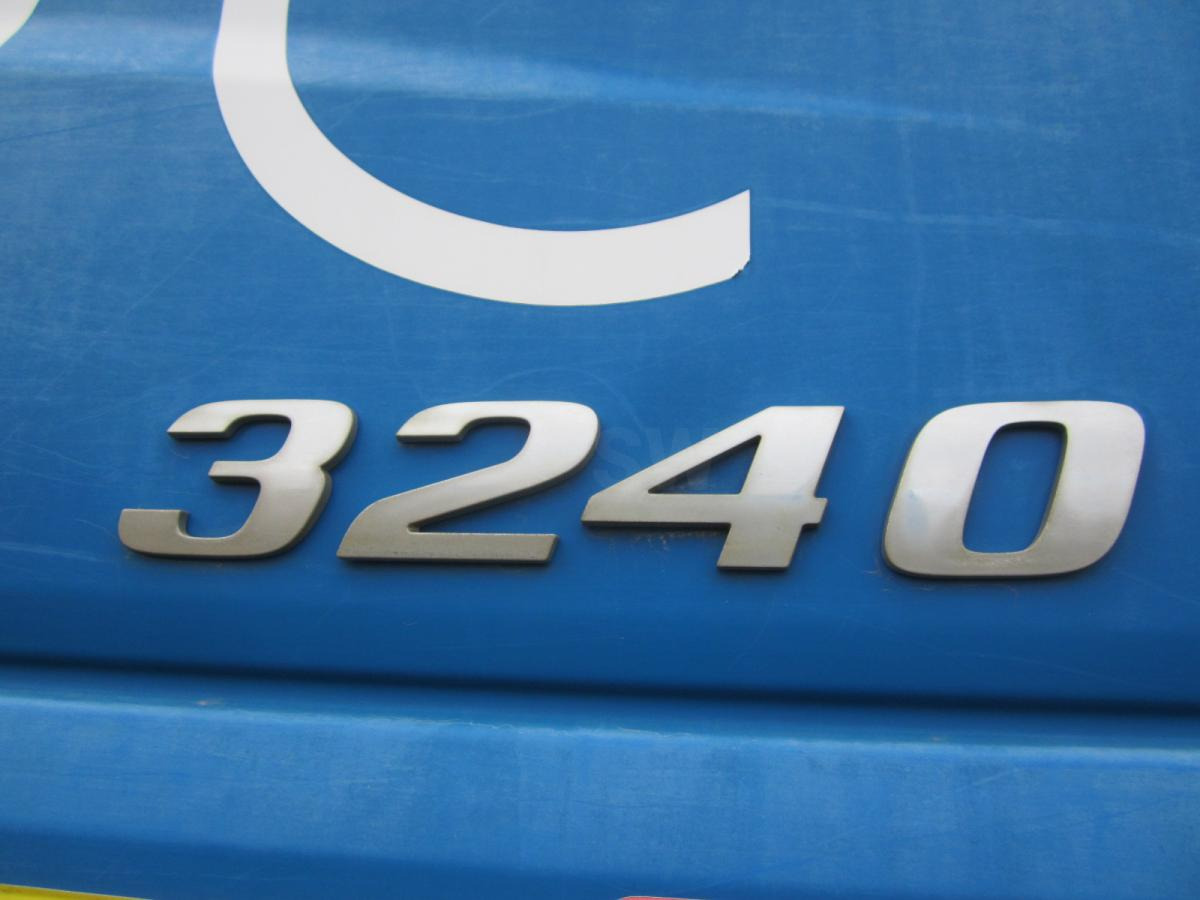 Mercedes Axor 3240 - Tipper: picture 3 Mercedes Axor 3240 - Tipper: picture 3