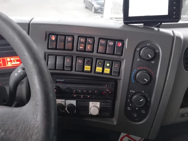Renault Kerax 370 DXI - Tipper: picture 4 Renault Kerax 370 DXI - Tipper: picture 4