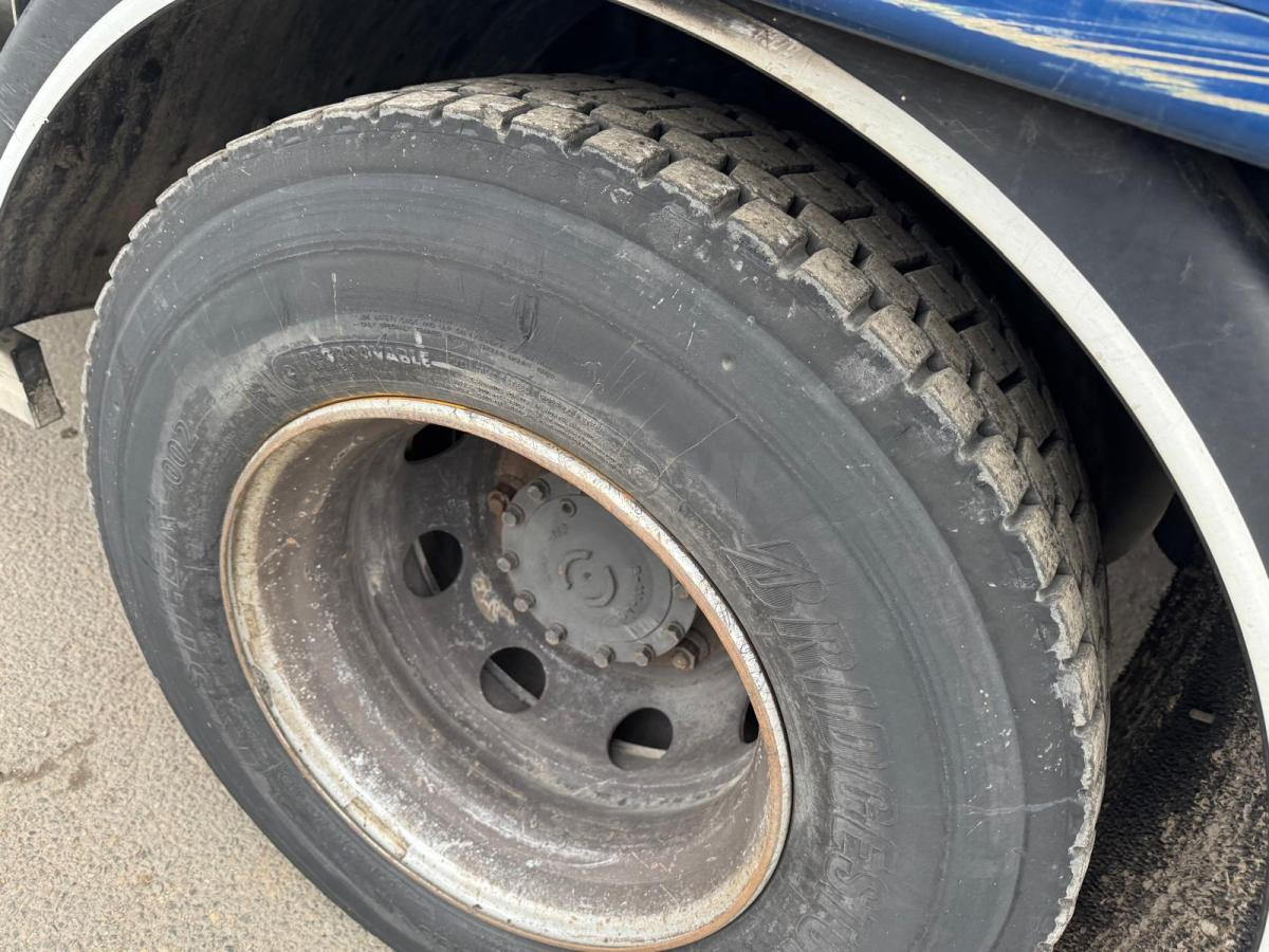 Box truck Renault Midlum 270 DXI: picture 13