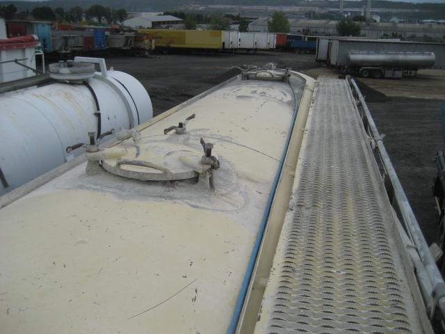 Silo semi-trailer for transportation of bulk materials Spitzer: picture 7