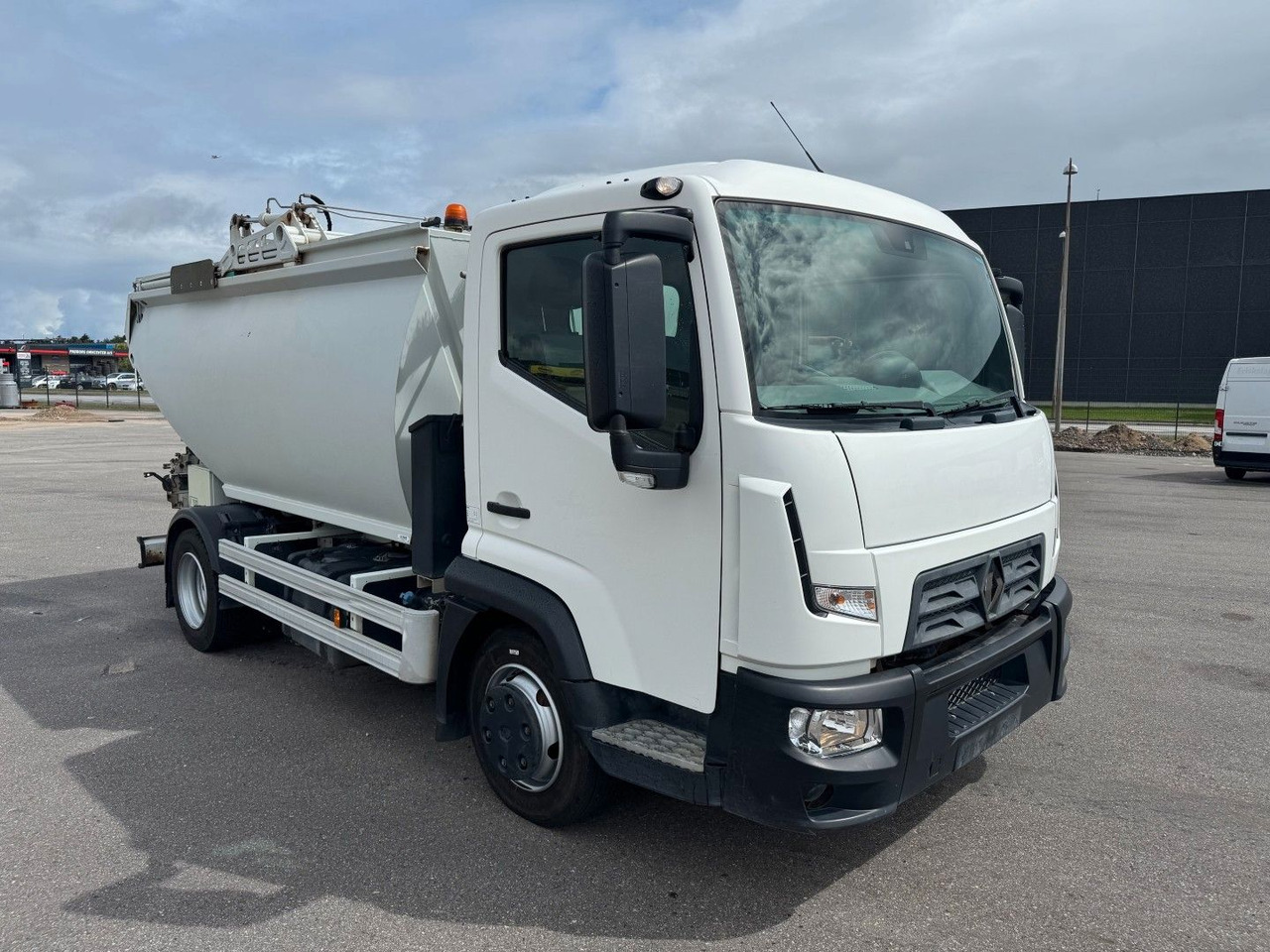 Renault D7.5 180 4x2 Semat/Techno Azimut 8 m3 Garbage - Garbage truck: picture 2 Renault D7.5 180 4x2 Semat/Techno Azimut 8 m3 Garbage - Garbage truck: picture 2