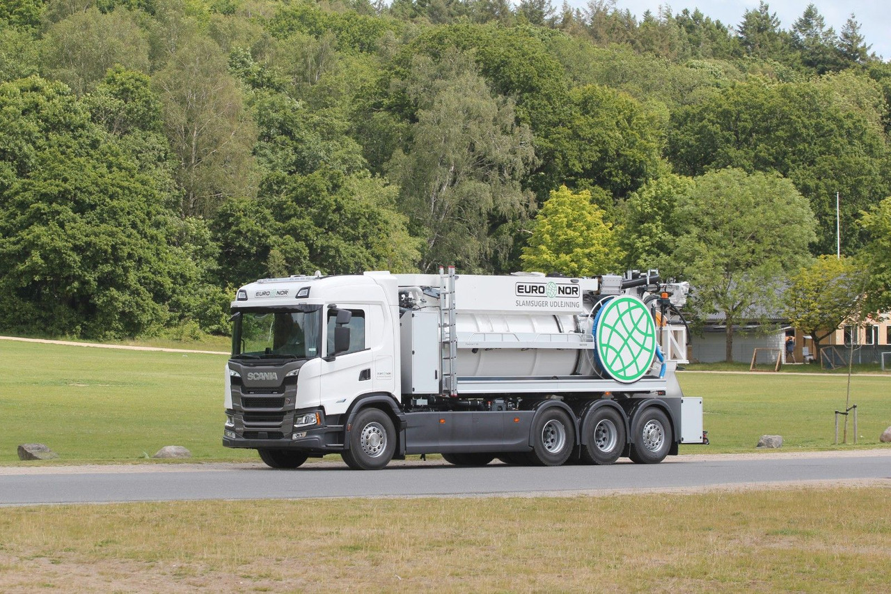 Scania G460 B8x4*4NBMN Bucher FlexLine CM140 - Vacuum truck: picture 1 Scania G460 B8x4*4NBMN Bucher FlexLine CM140 - Vacuum truck: picture 1