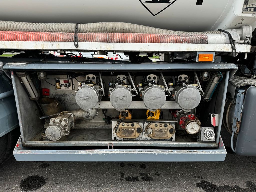 Tank truck Scania R480 6x2*4 19,000 L ADR Euro 4: picture 14