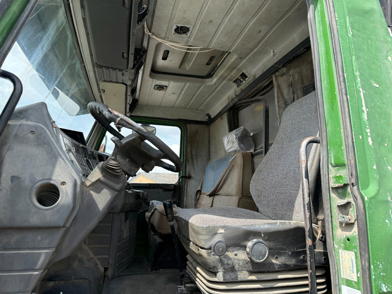 Scania T113-360 EL 6x4 Torpedo / Full steel / Manual Scania T113-360 EL 6x4 Torpedo / Full steel / Manuel - Dropside/ Flatbed truck: picture 4 Scania T113-360 EL 6x4 Torpedo / Full steel / Manual Scania T113-360 EL 6x4 Torpedo / Full steel / Manuel - Dropside/ Flatbed truck: picture 4