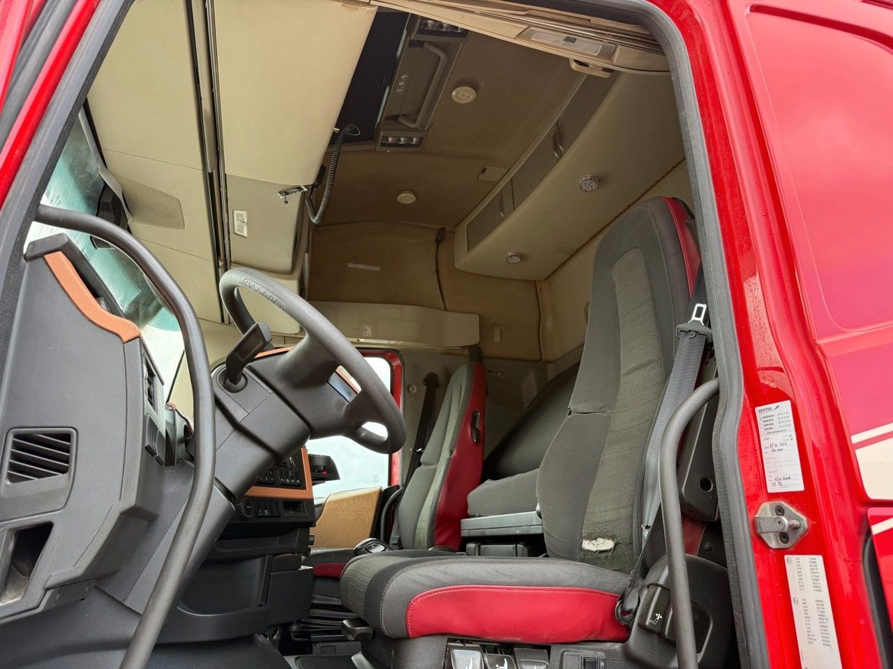 Volvo FH 460 6x2 Globetrotter Euro 6 - Tractor unit: picture 5 Volvo FH 460 6x2 Globetrotter Euro 6 - Tractor unit: picture 5