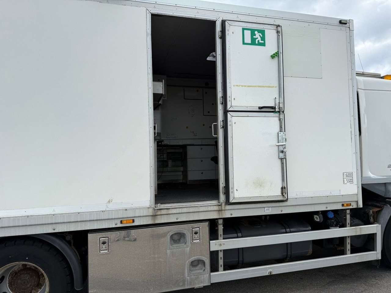 Box truck Volvo FL 280 4x2 Euro 5 Workshop Equipment: picture 6