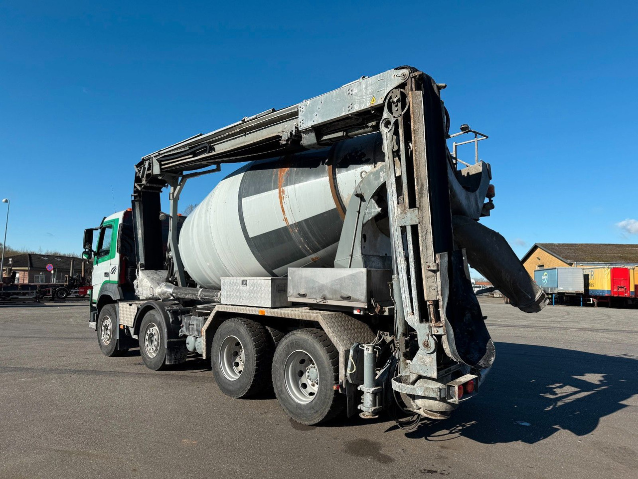 Volvo FM370 8x4 Springs 9 m3 Rodobelt 12-17 Euro 6 Volvo FM370 8x4 Springs 9 m3 Rodobelt 12-17 Euro 6 - Concrete mixer truck: picture 4 Volvo FM370 8x4 Springs 9 m3 Rodobelt 12-17 Euro 6 Volvo FM370 8x4 Springs 9 m3 Rodobelt 12-17 Euro 6 - Concrete mixer truck: picture 4