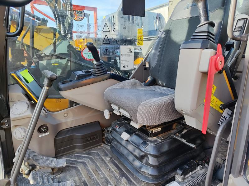 Volvo ECR235EL - Crawler excavator: picture 5 Volvo ECR235EL - Crawler excavator: picture 5