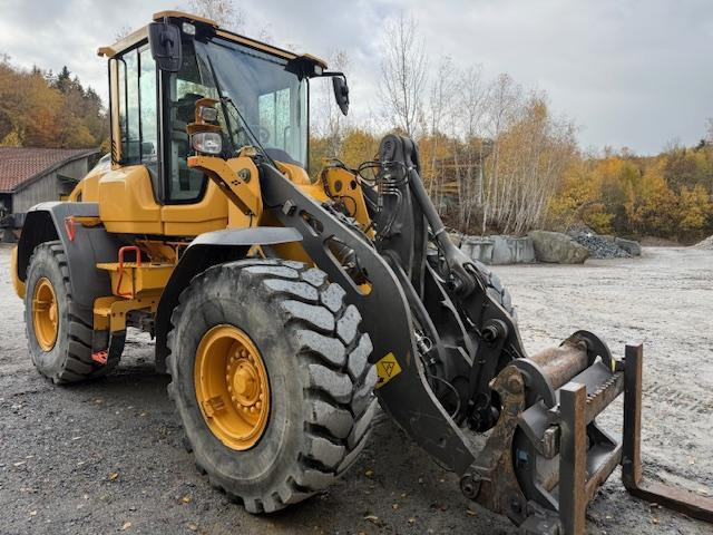Volvo L90H - Wheel loader: picture 3 Volvo L90H - Wheel loader: picture 3