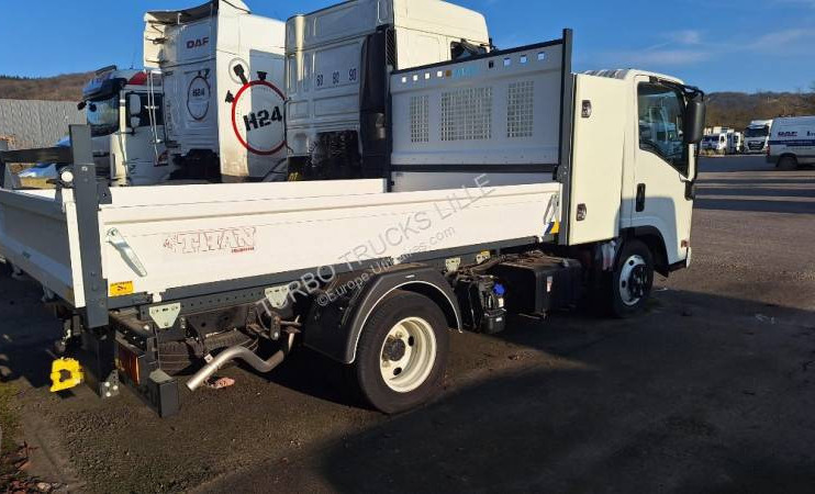 Isuzu M21 TT - Tipper: picture 2 Isuzu M21 TT - Tipper: picture 2