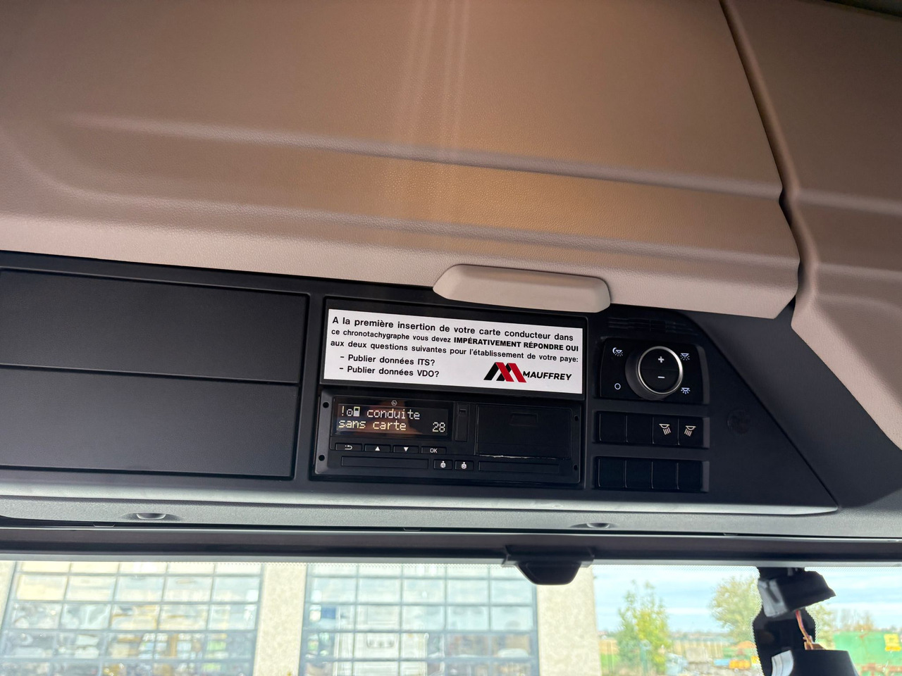 Tractor unit DAF XF 480 FT: picture 12