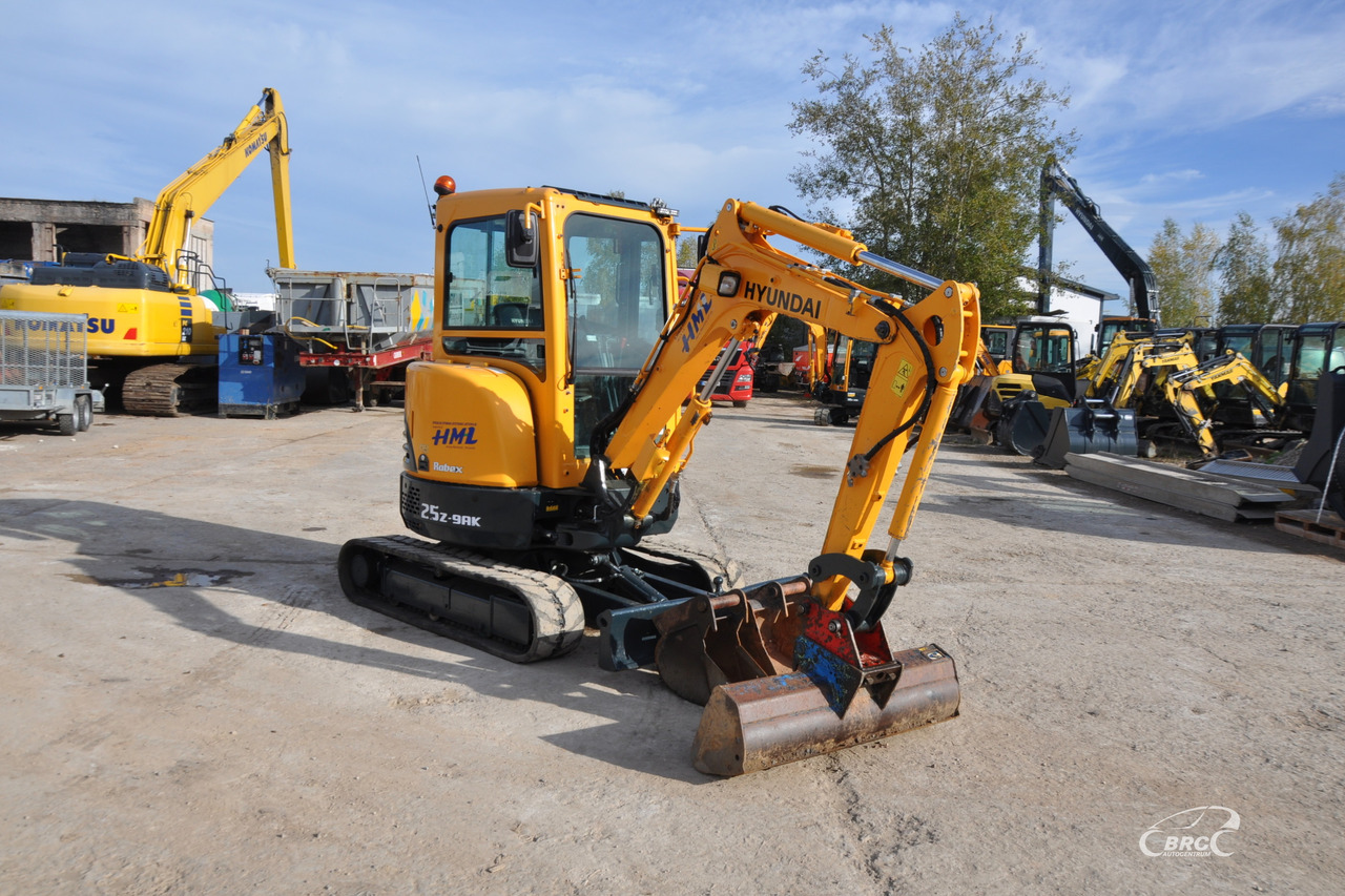 Hyundai R25Z-9AK - Mini excavator: picture 2 Hyundai R25Z-9AK - Mini excavator: picture 2