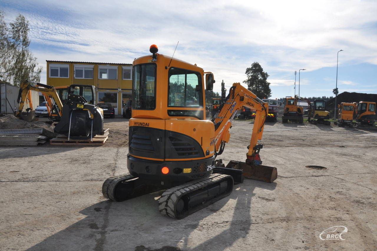 Hyundai R25Z-9AK - Mini excavator: picture 5 Hyundai R25Z-9AK - Mini excavator: picture 5