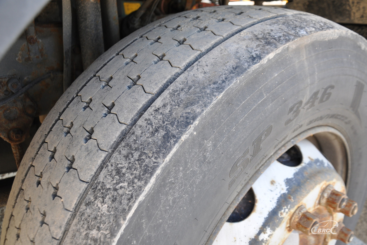 Tractor unit Volvo FH12: picture 16 Tractor unit Volvo FH12: picture 16