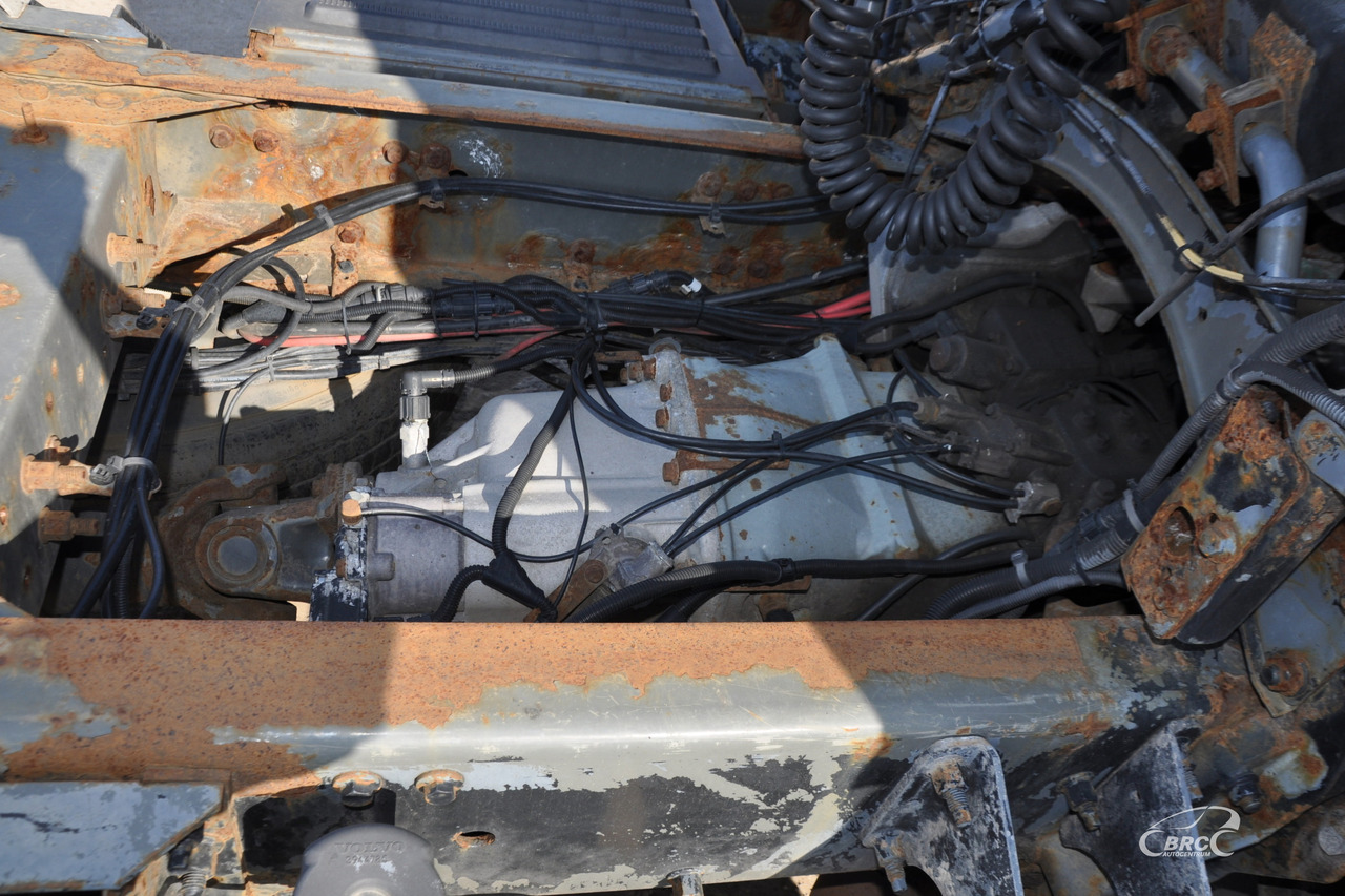 Tractor unit Volvo FH12: picture 20 Tractor unit Volvo FH12: picture 20