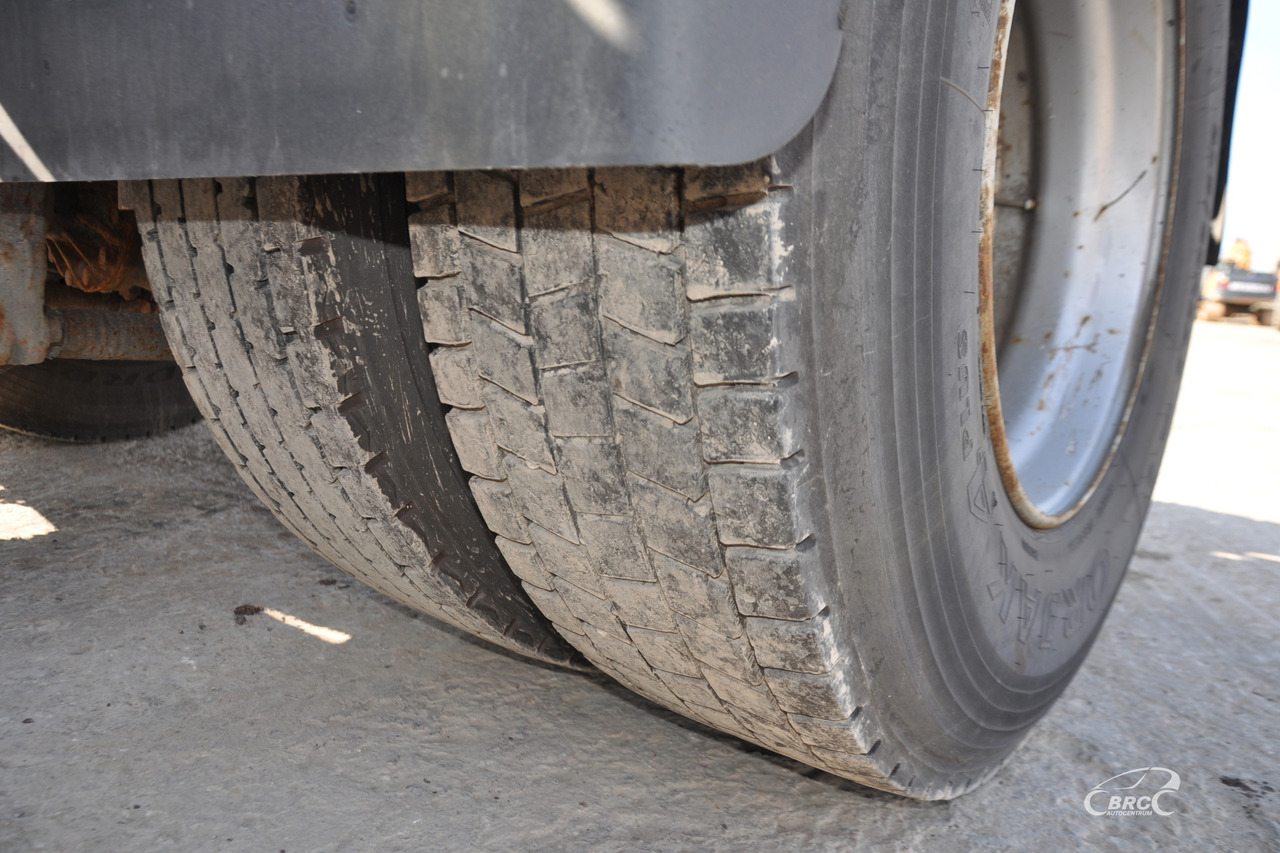 Tractor unit Volvo FH12: picture 17 Tractor unit Volvo FH12: picture 17