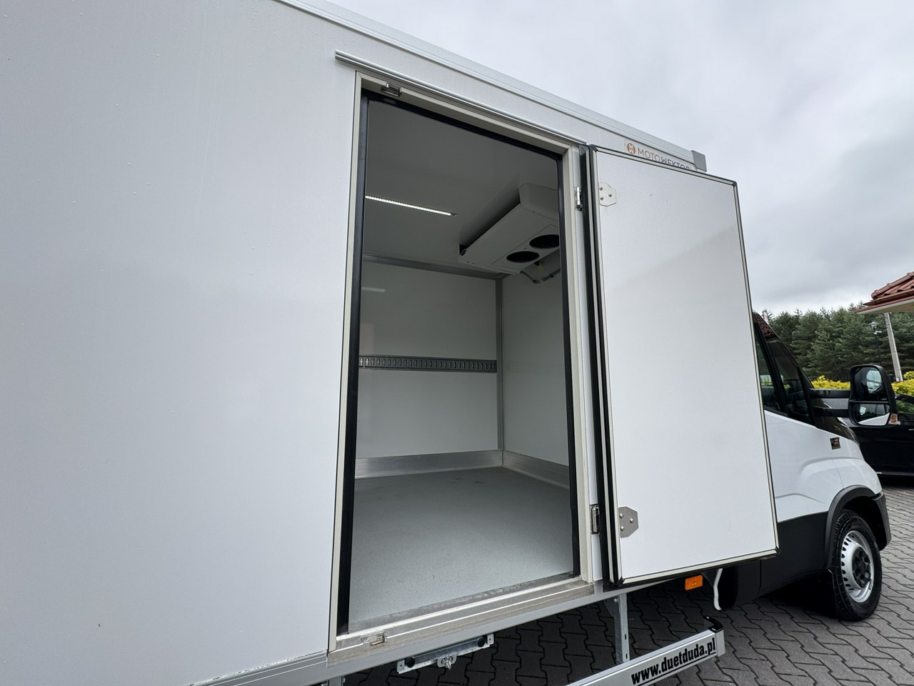 Refrigerated van Iveco Daily 35S16 V: picture 16